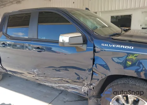 2021 Chevrolet Silverado 1500 2Wd Short Bed Lt z USA, uszkodzony, nr VIN 1GCPWCED8MZ364095